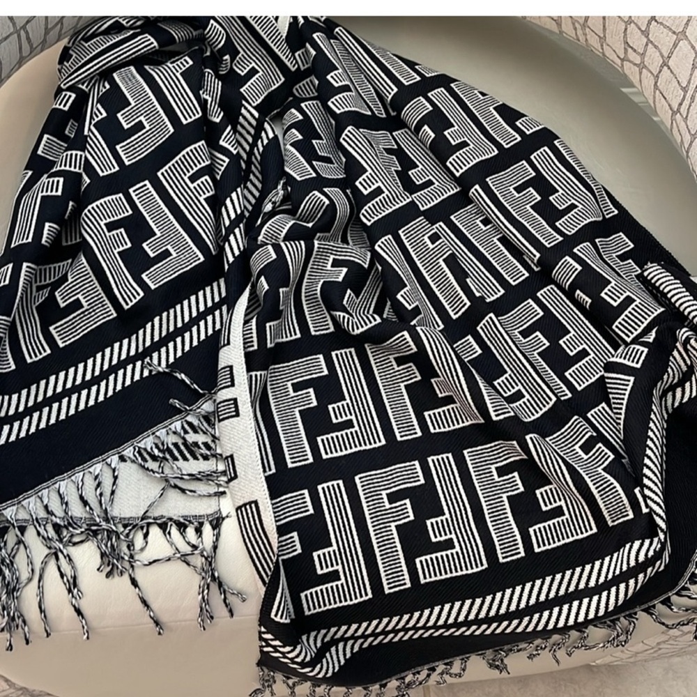 Beautiful Winter ❄️ FF Scarves - Picture 5 of 6
